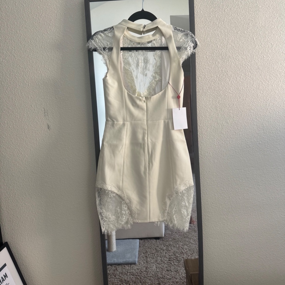Miss Circle Cream Lace Mini Dress - Picture 5 of 6